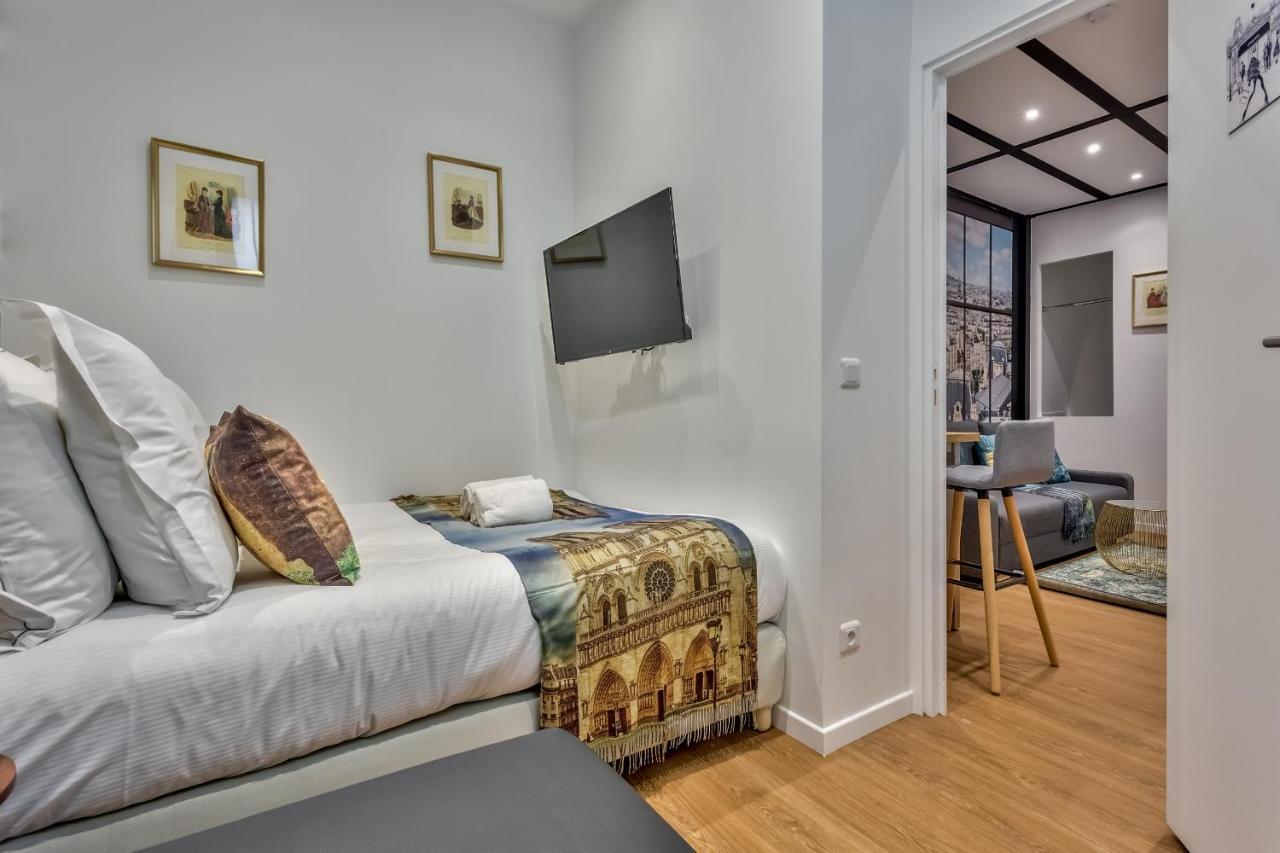 114 - Urban Saint Denis Couture Apartment Париж Екстериор снимка